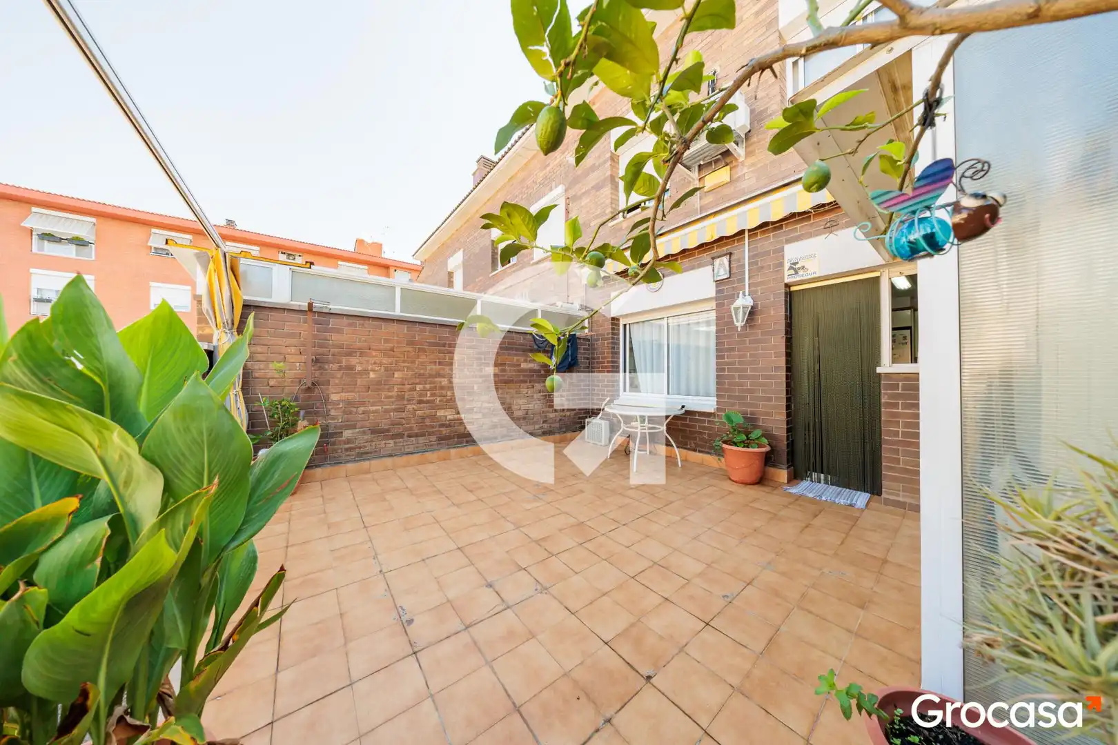 Garden of Houses for sale in Terrassa  with Air Conditioner, Heating and Terrace