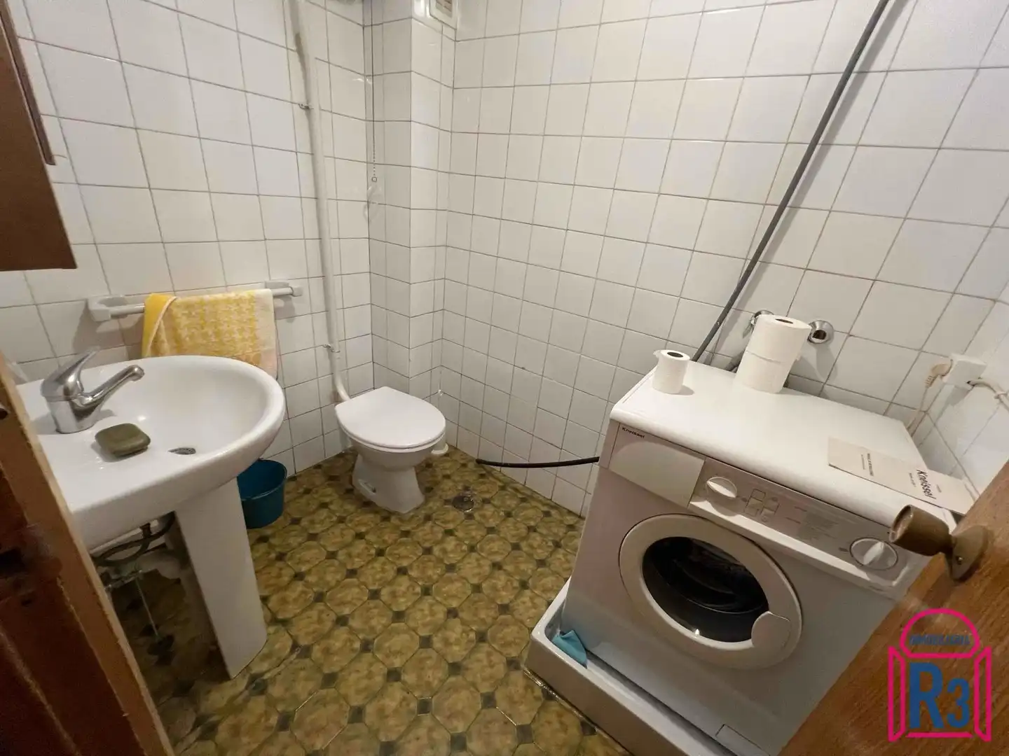 Bathroom of Flat for sale in León Capital   with Heating, Terrace and Storage room