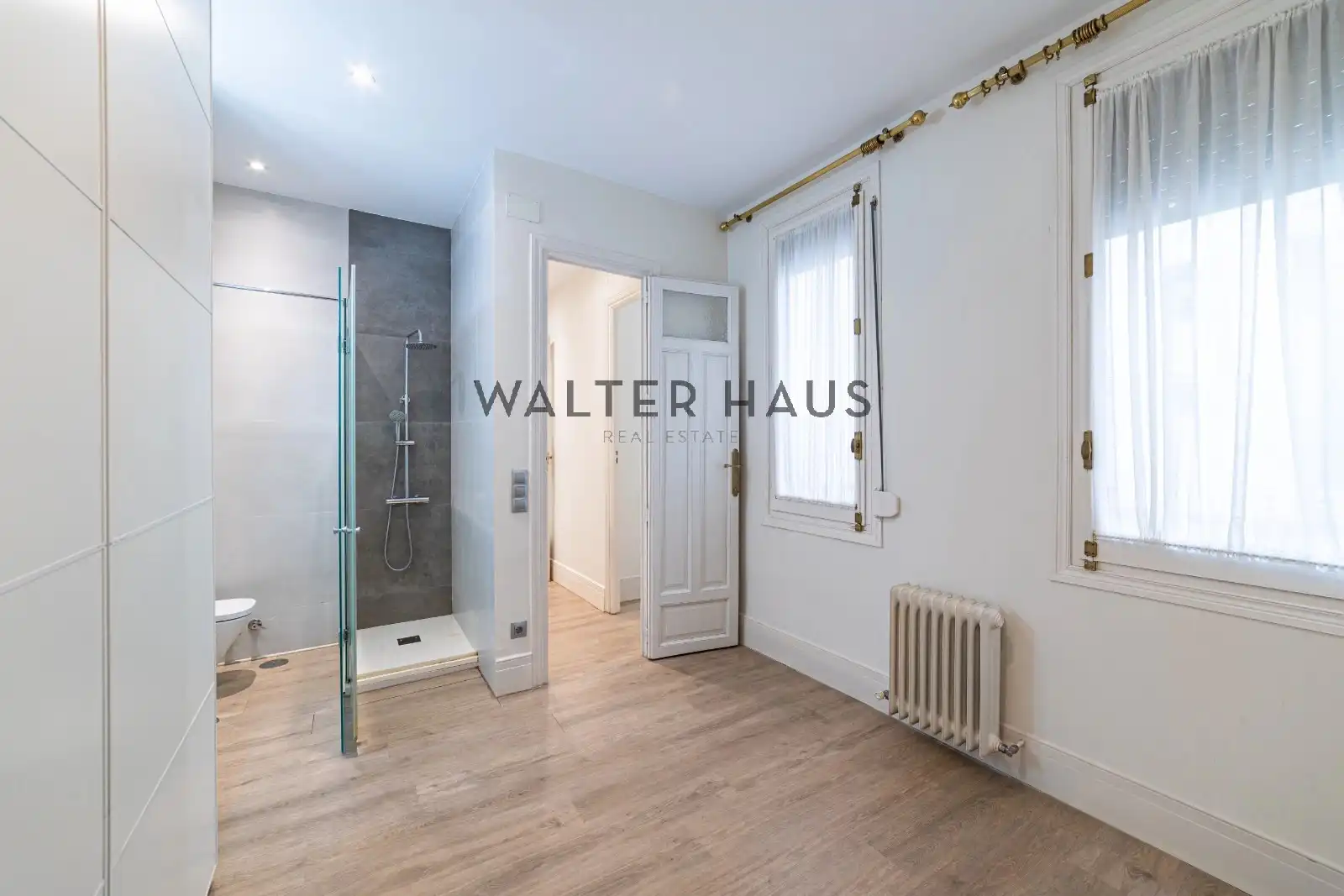 Flat for sale in Madrid  with Air Conditioner, Heating and Oven