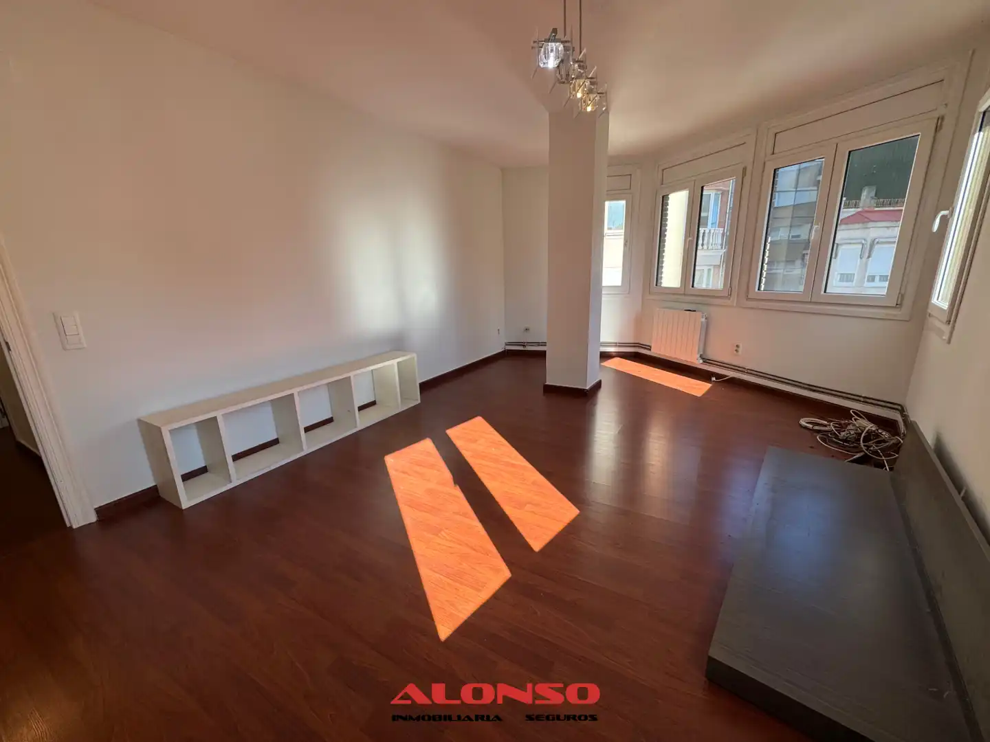 Sala de estar de Piso en venta en Vinaròs con Aire acondicionado, Calefacción y Parquet