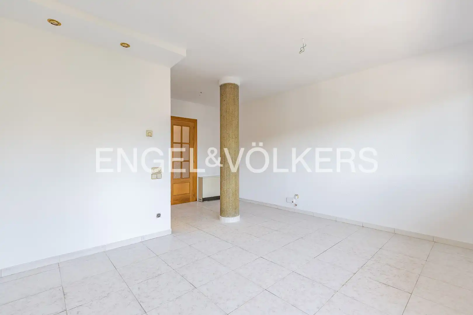 Dúplex en venta en Palau-solità i Plegamans con Calefacción, Terraza y Balcón