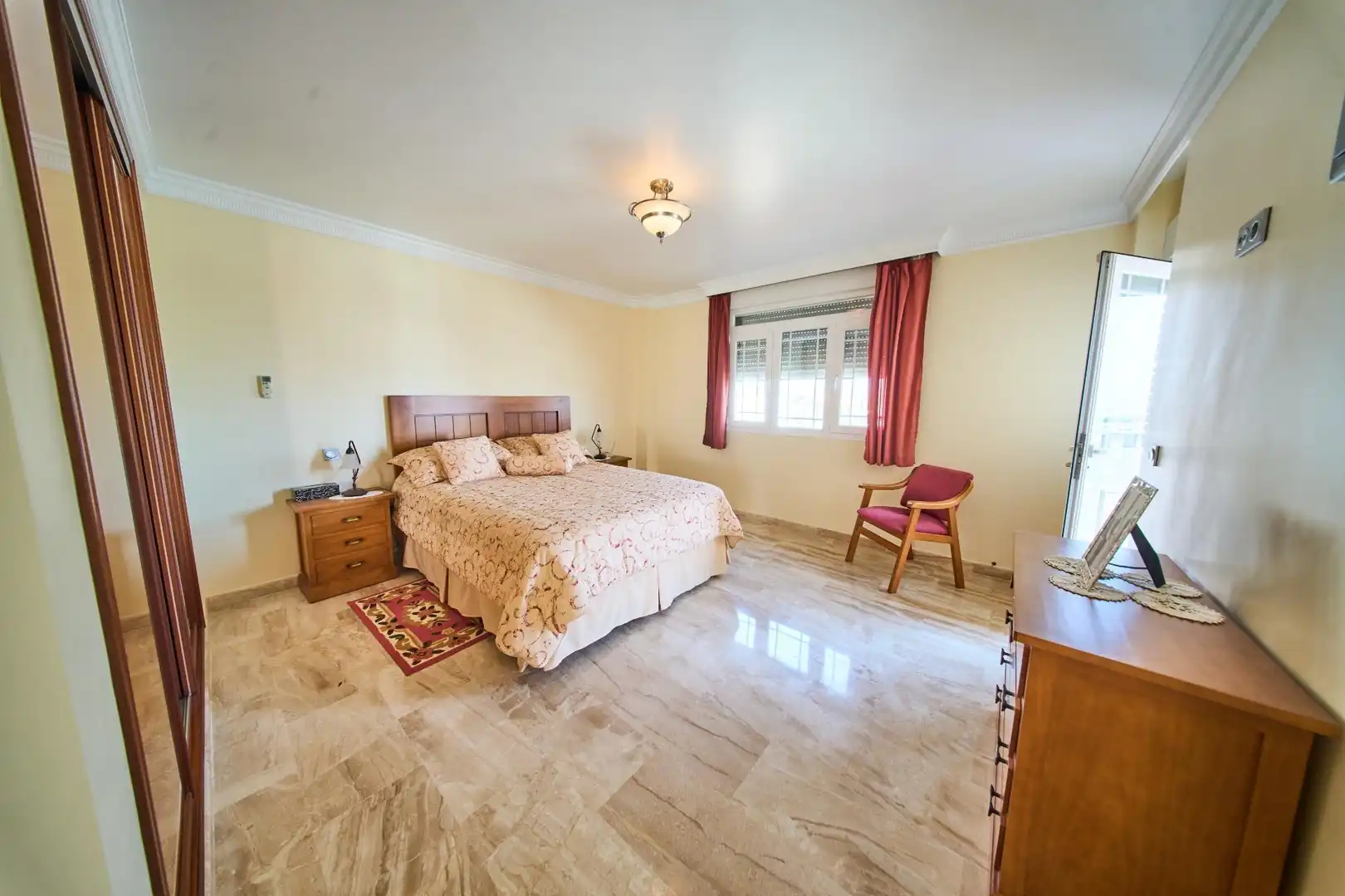 Habitación de Casa o chalet en venta en Dílar con Aire acondicionado, Calefacción y Jardín privado
