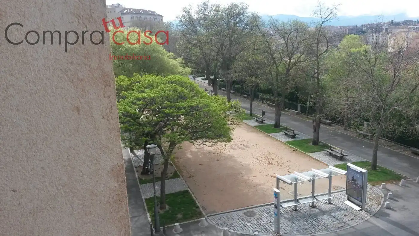 Immobles singulars amb ascensor en venda a Calle puerta del sol, imagen 54