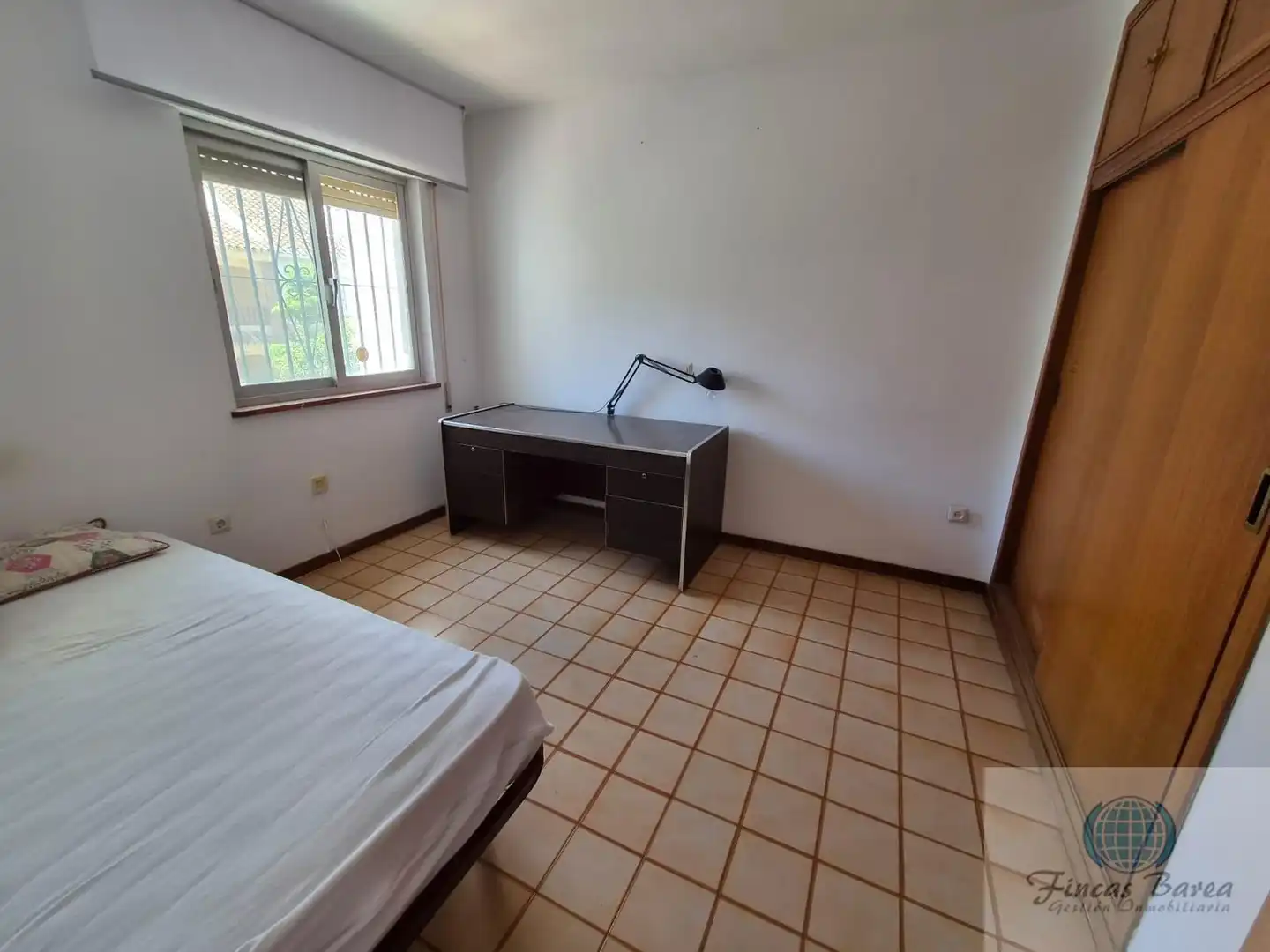 Dormitori de Casa o xalet en venda en Fuengirola amb Aire condicionat, Terrassa i Traster