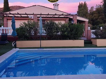 Villa in vendita a La Guardia de Jaén