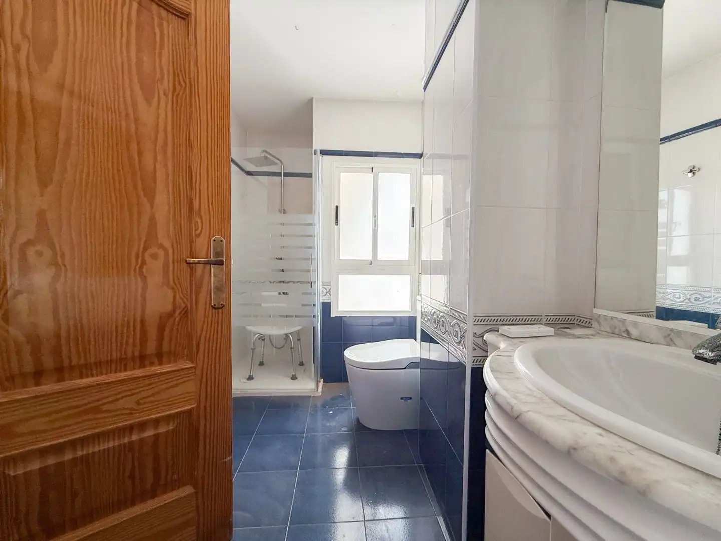 Baño de Apartamento en venta en Águilas con Amueblado y Balcón