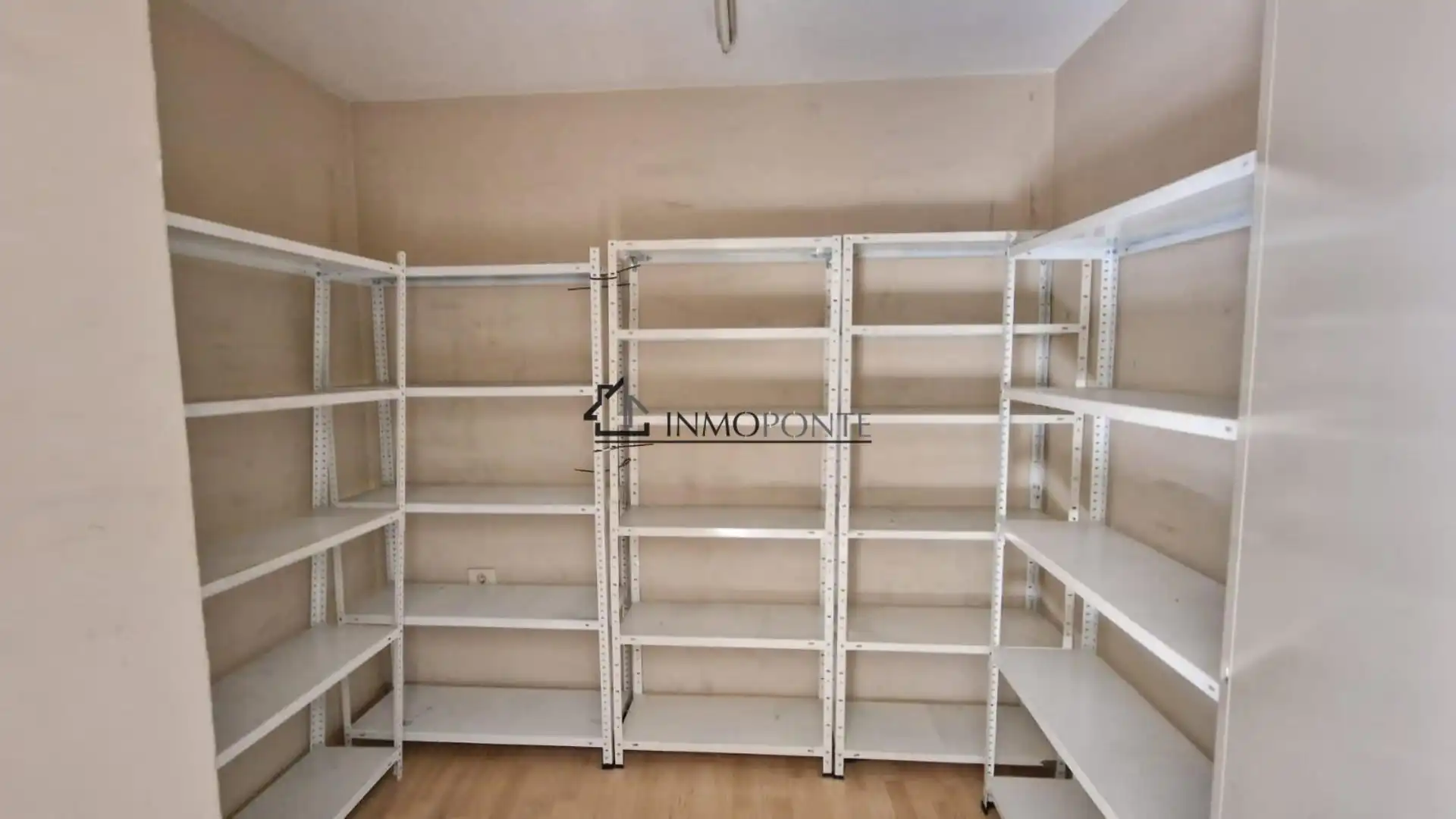 Local en venta en Poio