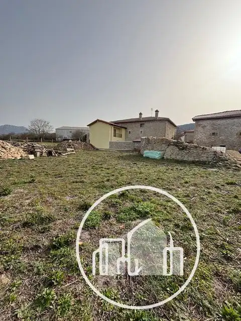 Houses for sale in Junta de Traslaloma