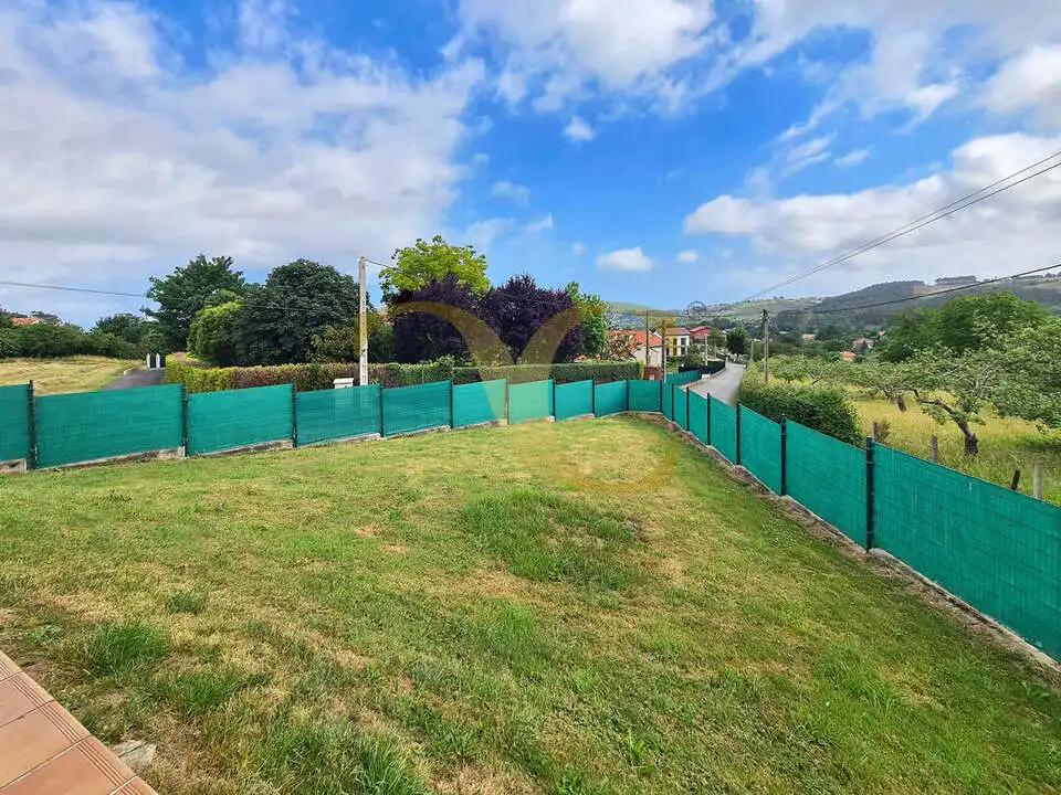 Casa o chalet en venta en Gijón  con Calefacción, Jardín privado y Balcón