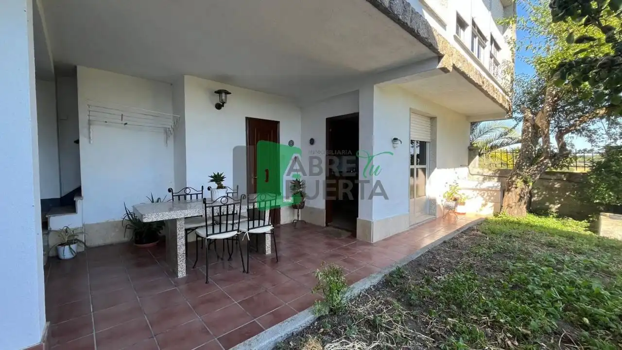 Chalet con jardín en venta en Xunqueira de Ambía, imagen 41