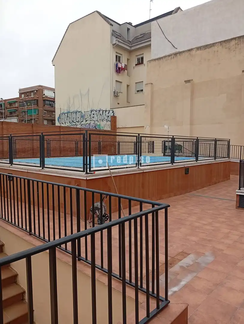 Piscina de Dúplex en venta en Madrid con Terraza