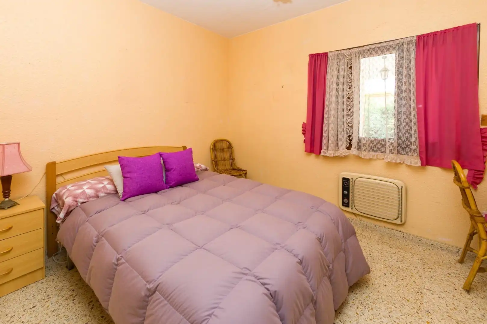 Dormitori de Casa o xalet en venda en Benicasim / Benicàssim amb Jardí privat, Terrassa i Traster