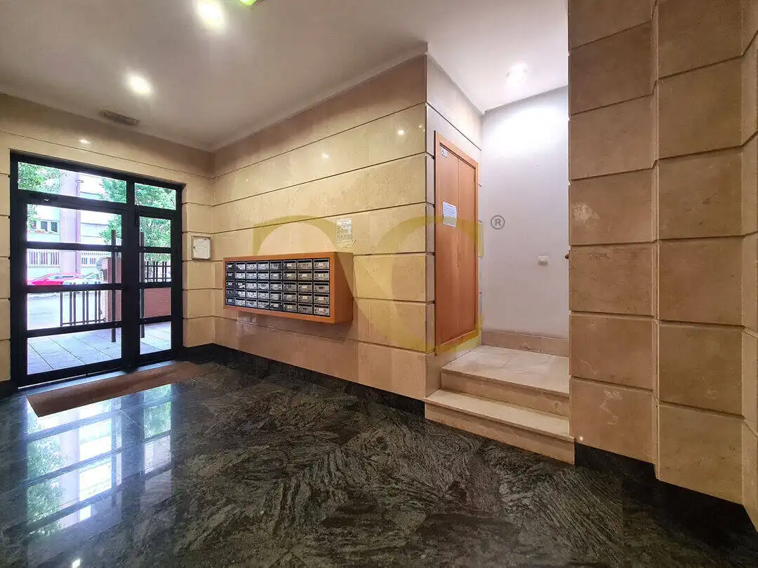 Piso en venta en Gijón  con Calefacción, Jardín privado y Terraza