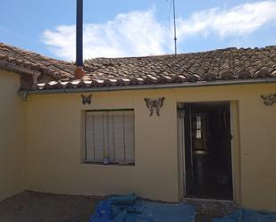 Exterior view of House or chalet for sale in Mancera de Abajo