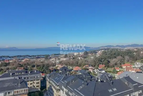 Vista exterior de Casa o chalet en venta en Vigo  con Jardín privado y Trastero