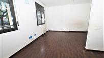 Flat for sale in Vic
