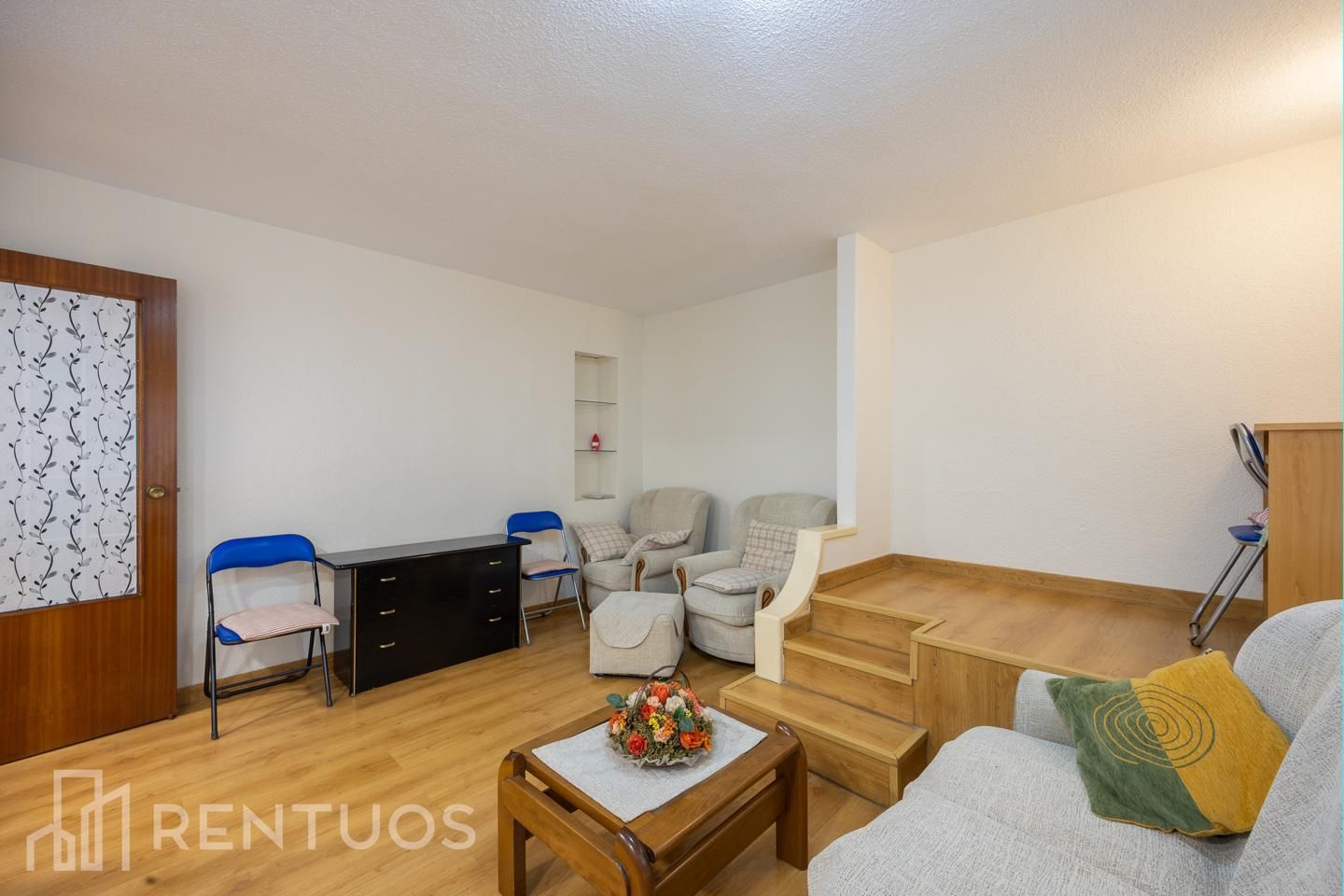 Sala d'estar de Planta baixa de lloguer en  Madrid Capital amb Calefacció, Terrassa i Moblat