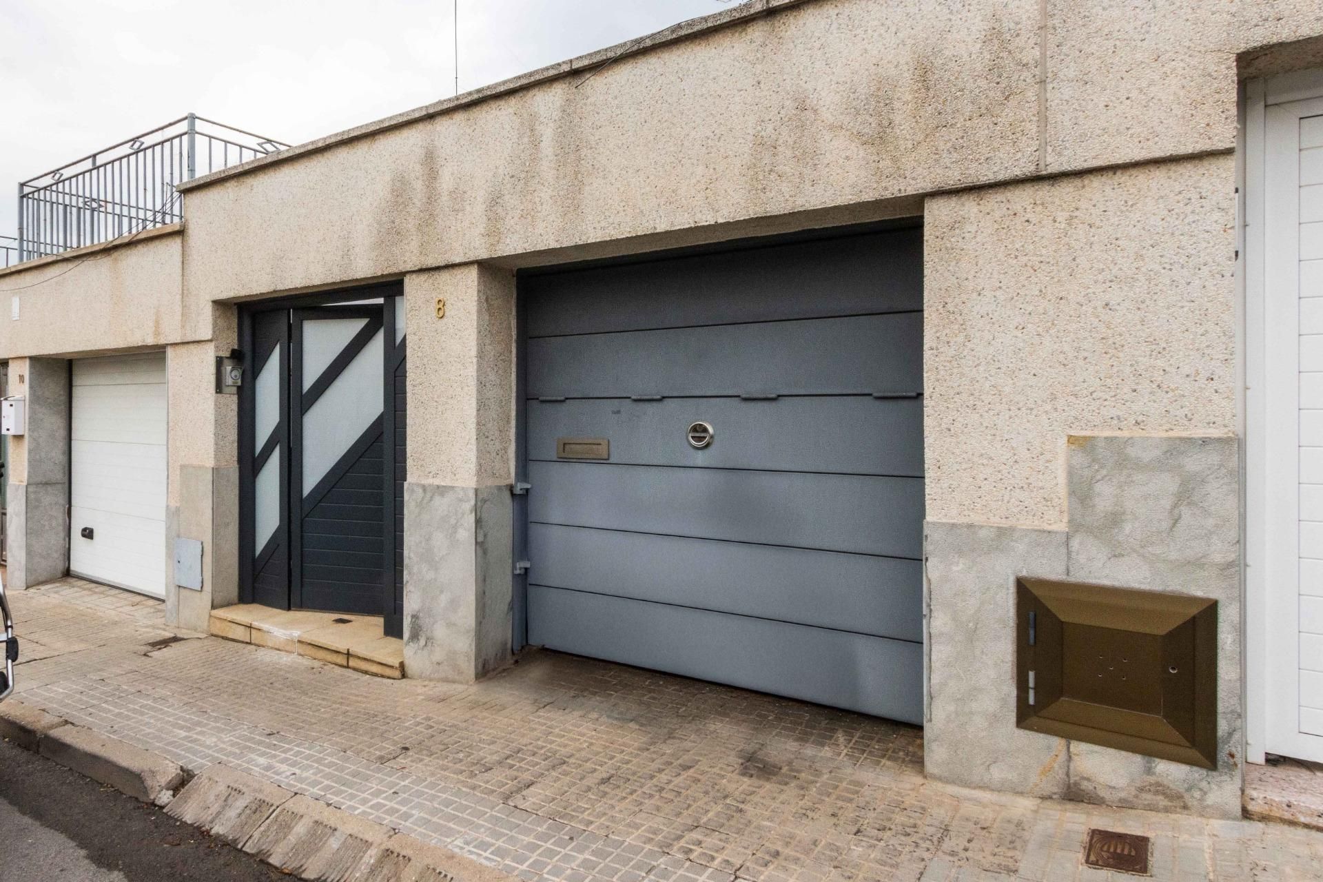 Vista exterior de Casa o xalet en venda en Viladecavalls amb Aire condicionat, Calefacció i Parquet