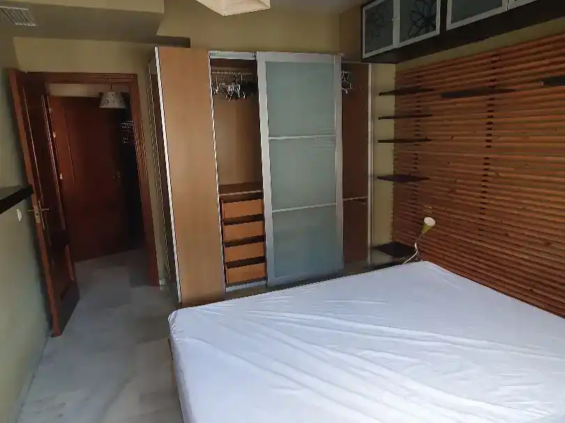 Schlafzimmer von Dachboden zur Miete in  Sevilla Capital mit Klimaanlage und Balkon