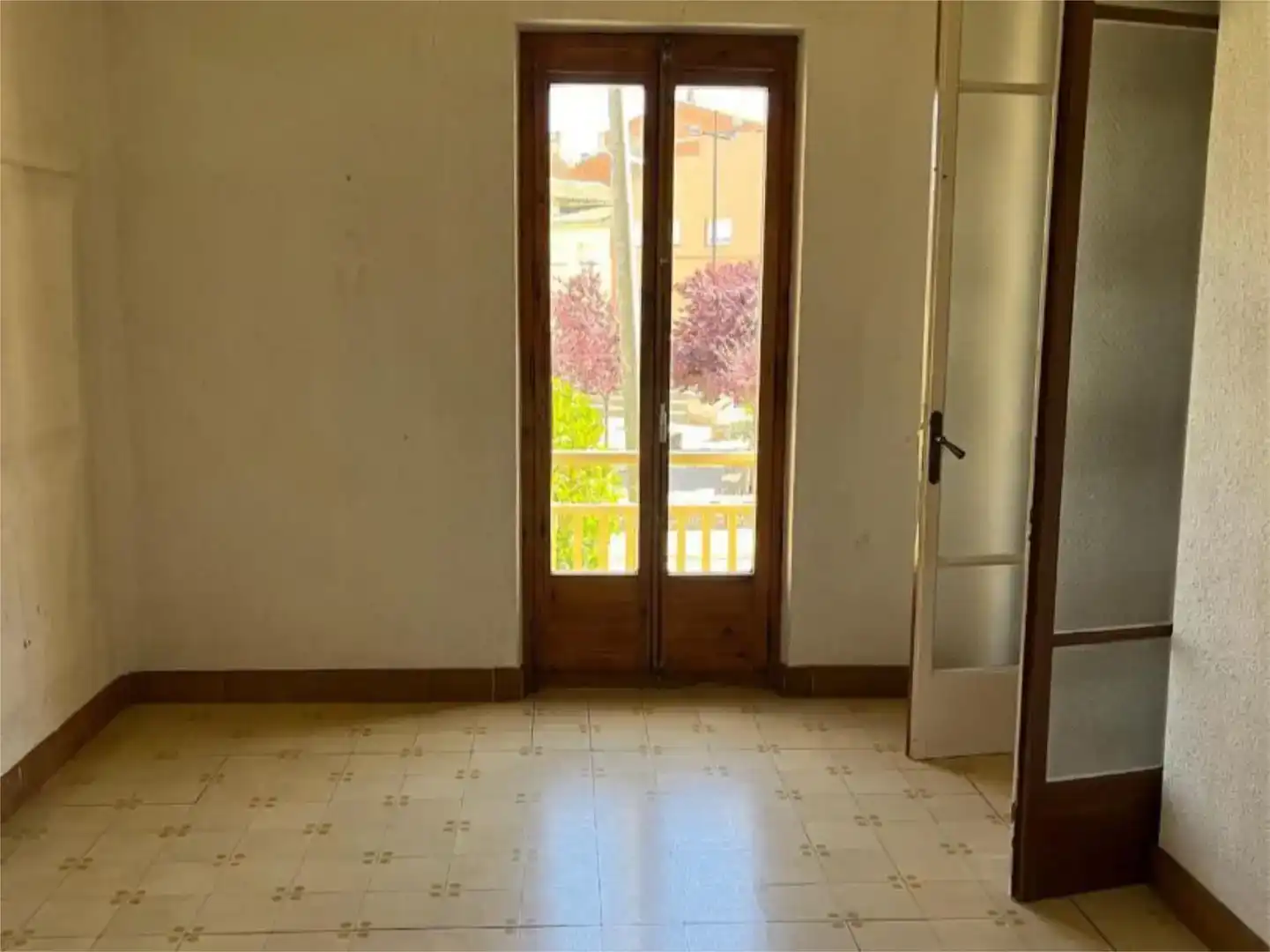 Dormitori de Pis en venda en Linyola amb Aire condicionat, Jardí privat i Balcó