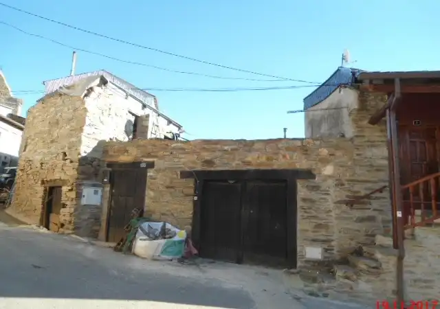 Vista exterior de Piso en venta en Vega de Espinareda