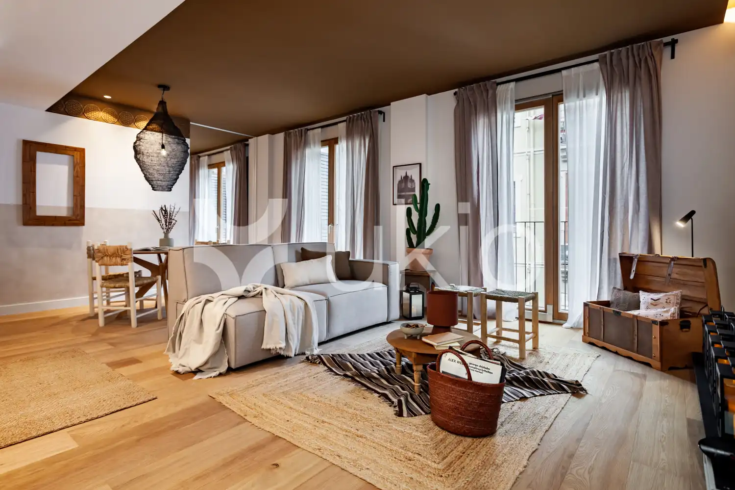 Apartment mit Pool zur Miete in Carrer de Josep Torres