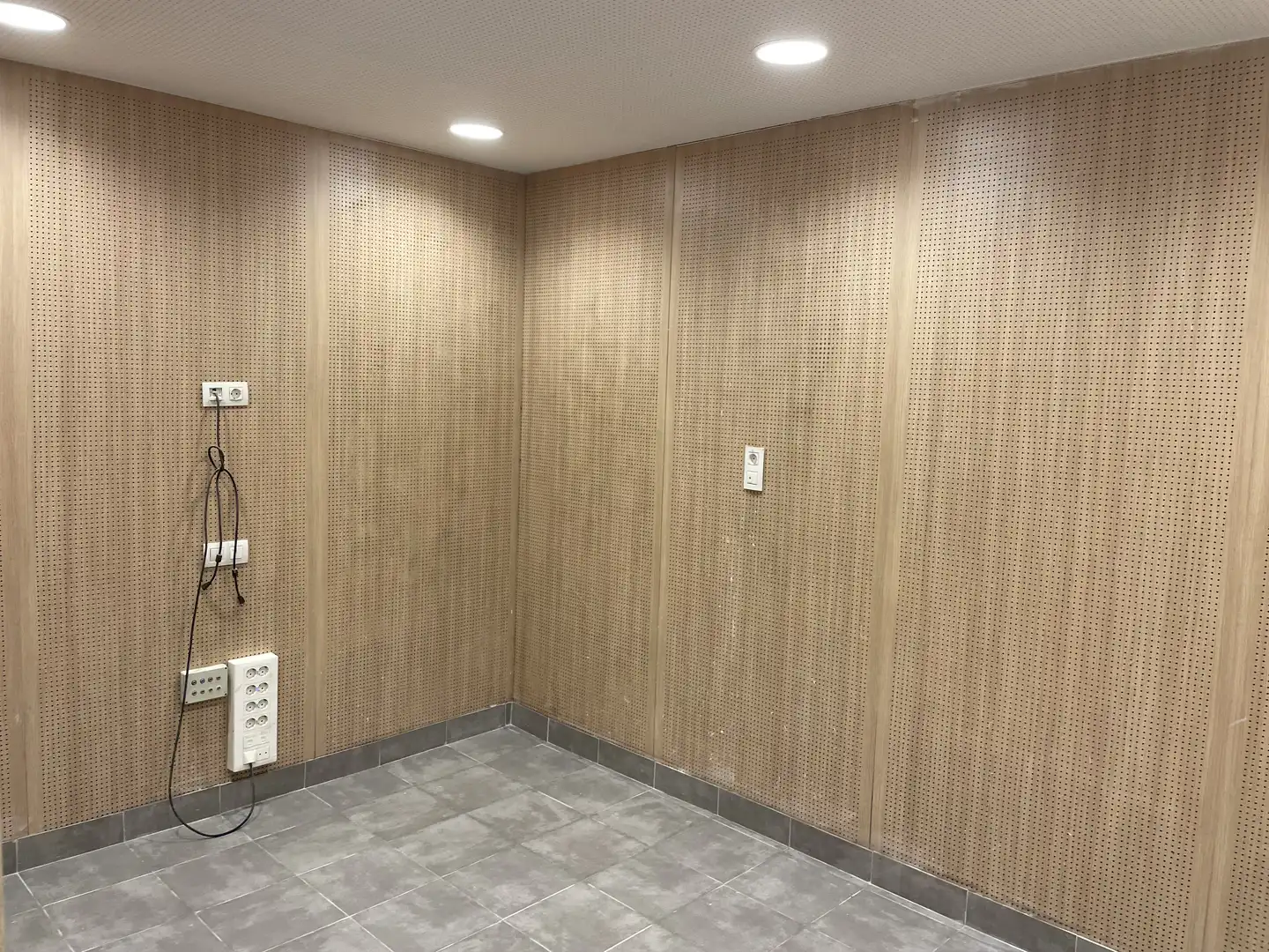 Gewerbefläche zur Miete in Avenida Teodomiro, imagen 7