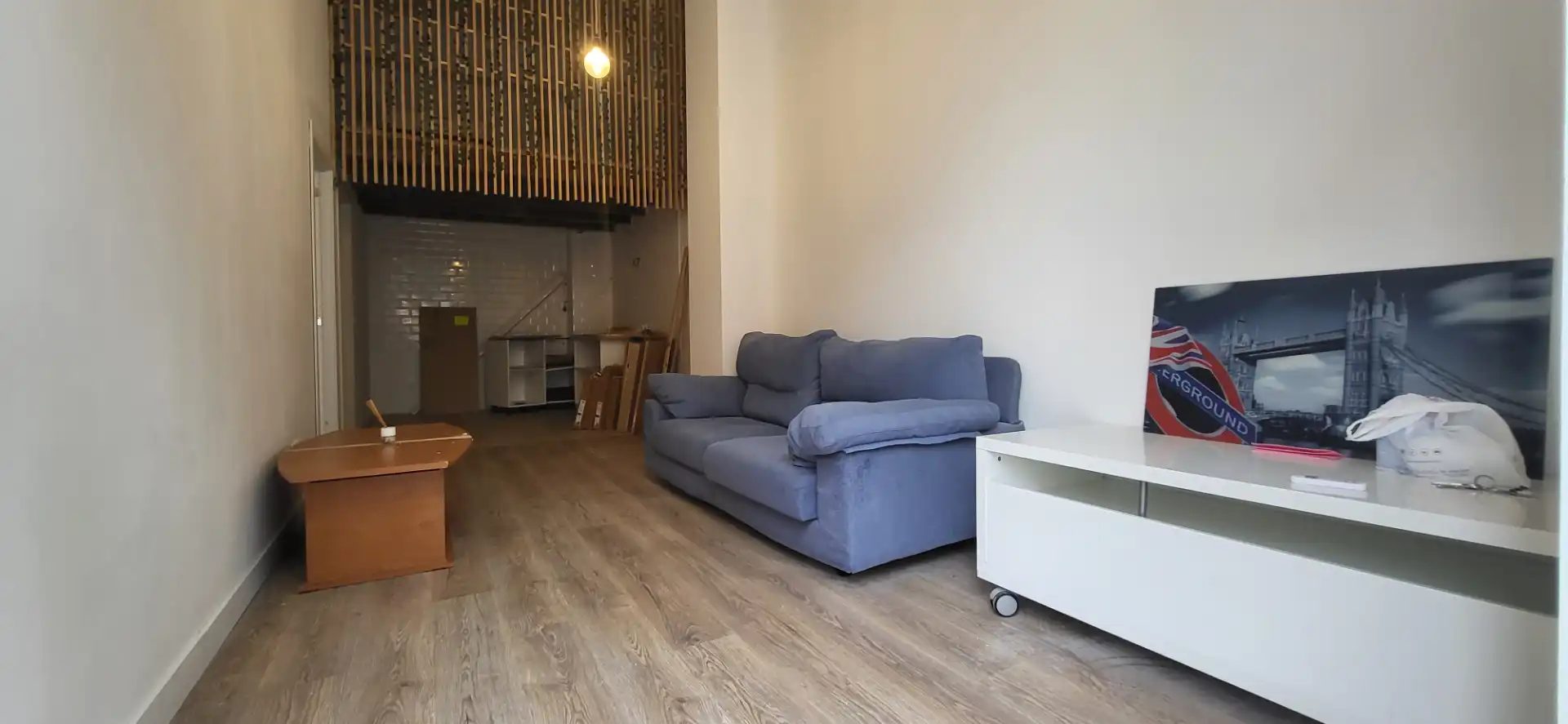 Sala de estar de Local en venta en  Pamplona / Iruña