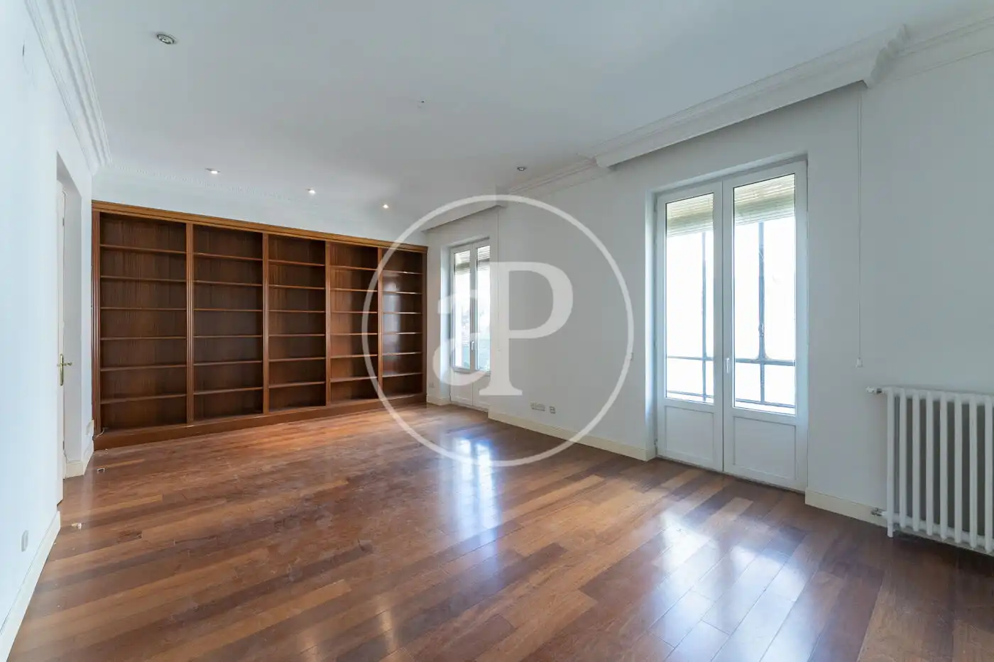 Flat for rent in  Madrid Capital  with Heating, Storage room and Balcony