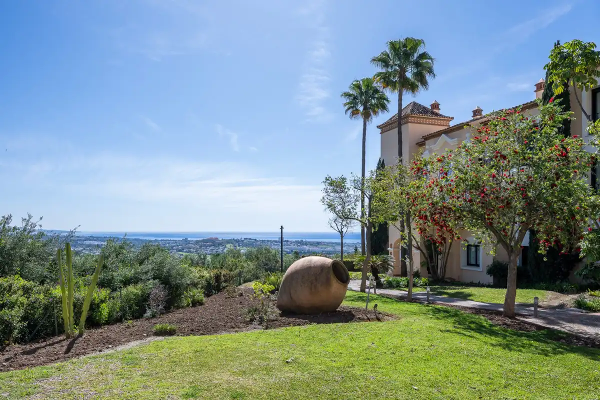 Piso con terraza en venta en Urbanizacion el Herrojo 2, imagen 49