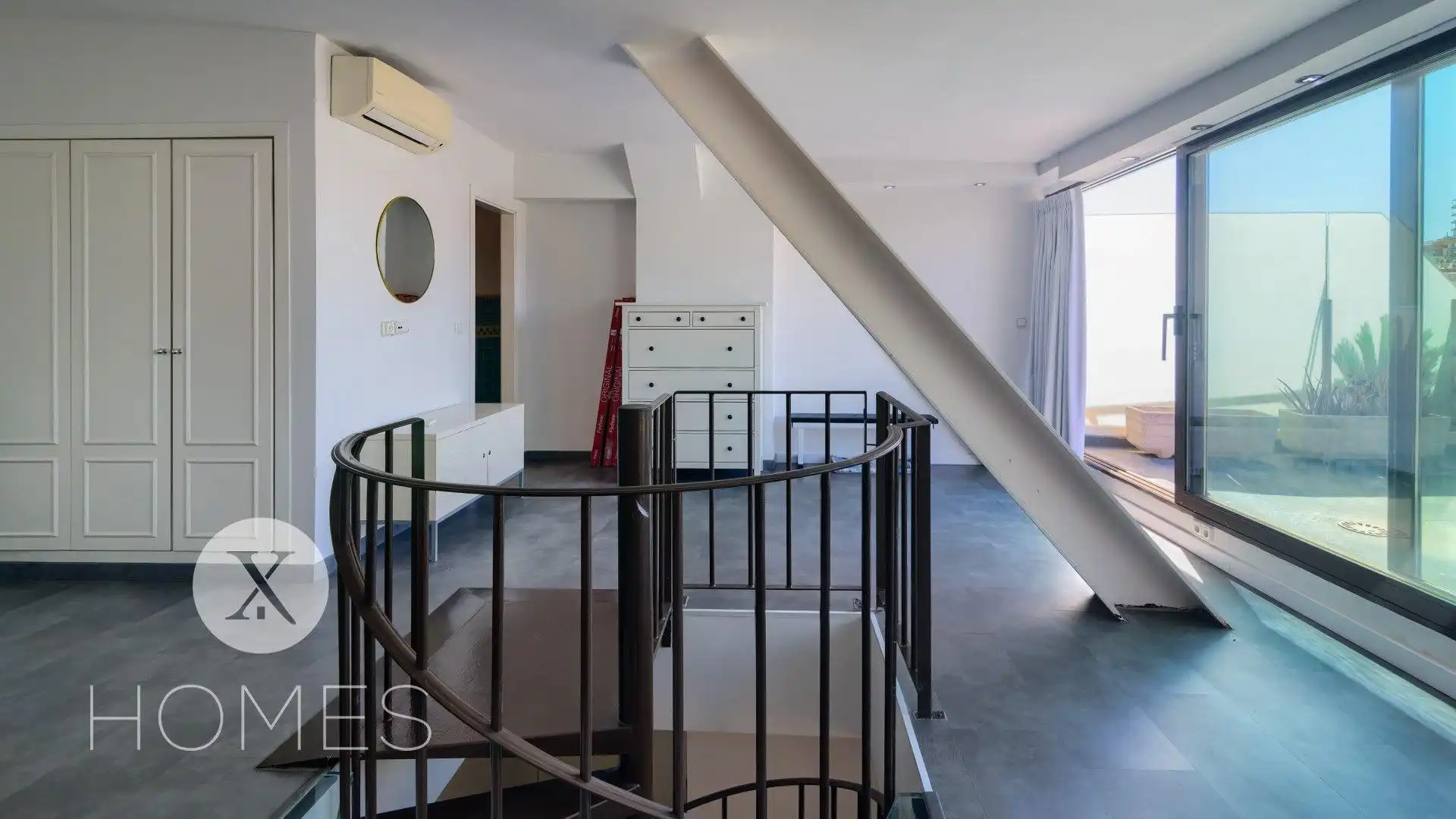 Maisonette zur Miete in Valencia mit Klimaanlage, Heizung und Möbliert