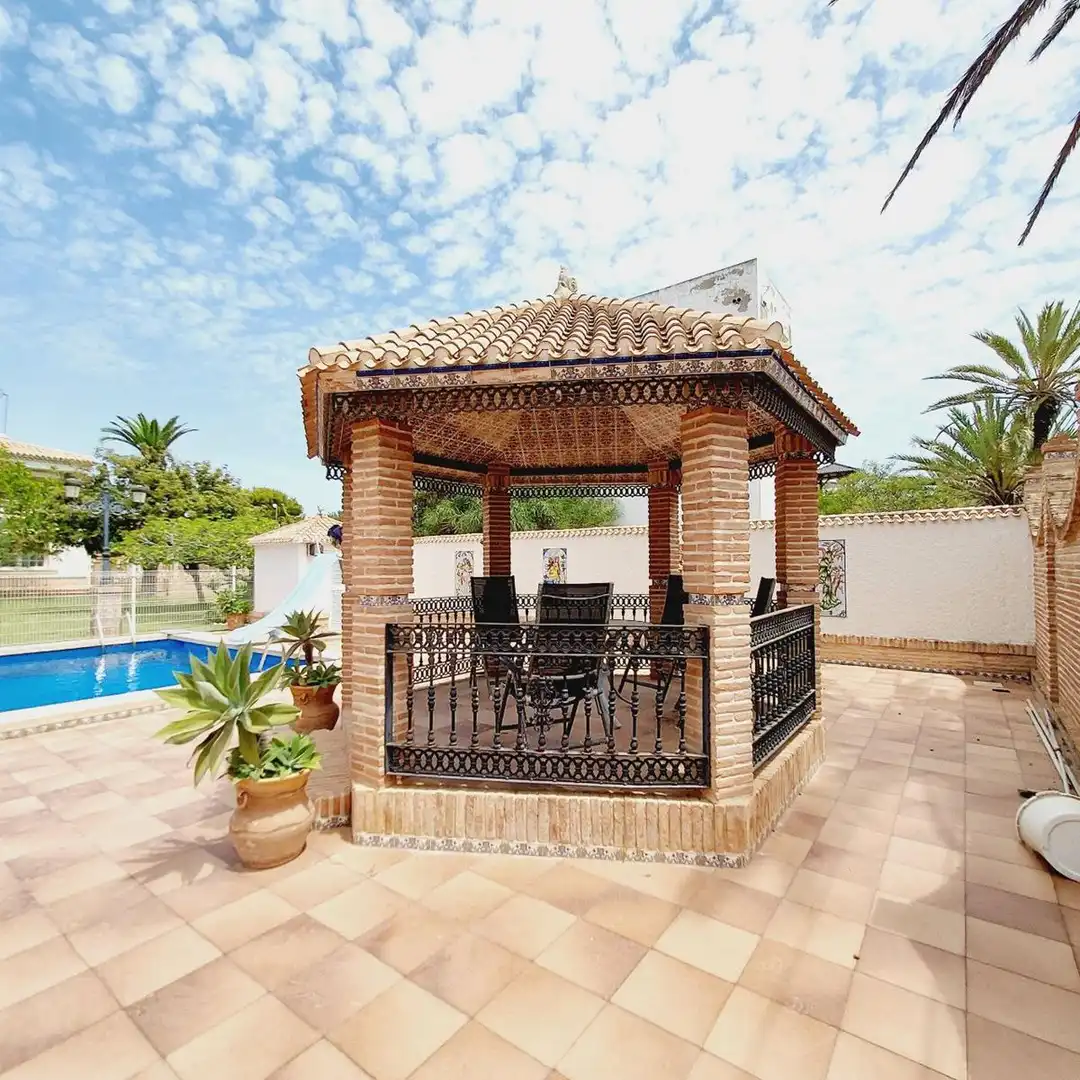 Terrassa de Casa o xalet en venda en Orihuela amb Terrassa, Traster i Piscina