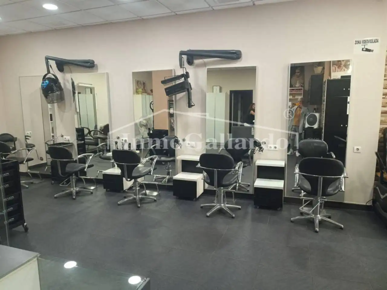 Locale commerciale in cessione a Este, imagen 4