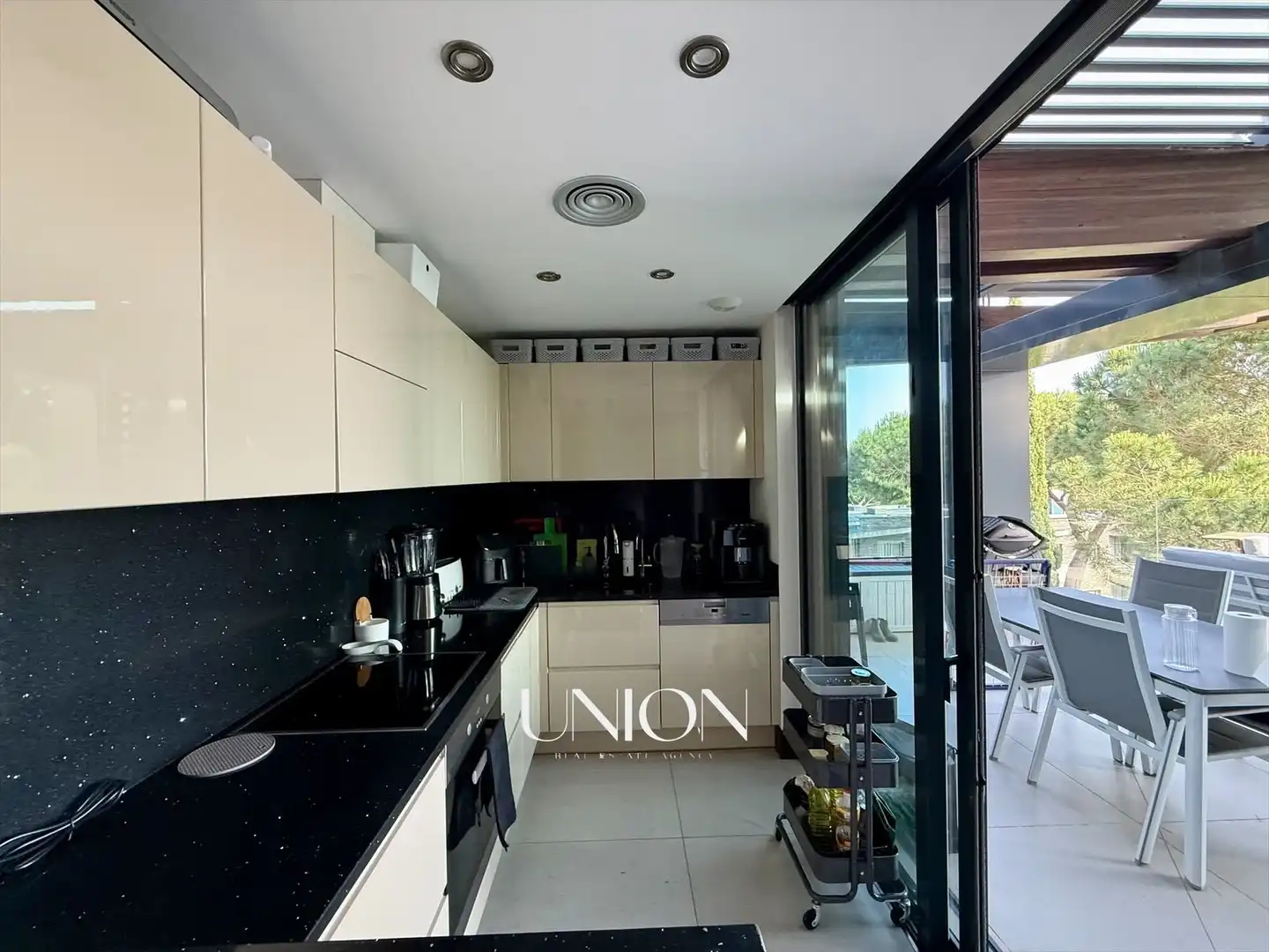 Cocina de Ático en venta en Castell d'Aro, Platja d'Aro i s'Agaró con Aire acondicionado, Calefacción y Terraza