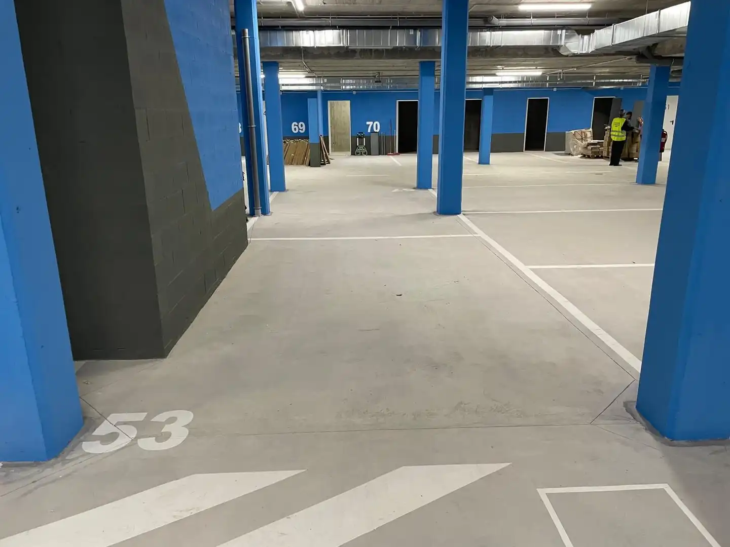 Parking de Apartamento en venta en Torremolinos con Aire acondicionado, Terraza y Piscina comunitaria