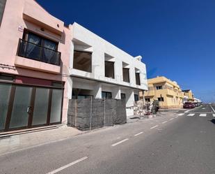 Exterior view of Duplex for sale in La Oliva  with Terrace