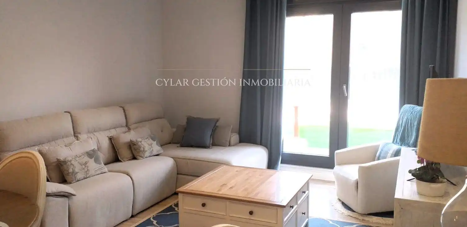 Sala de estar de Piso de alquiler en Salamanca con Calefacción, Terraza y Piscina