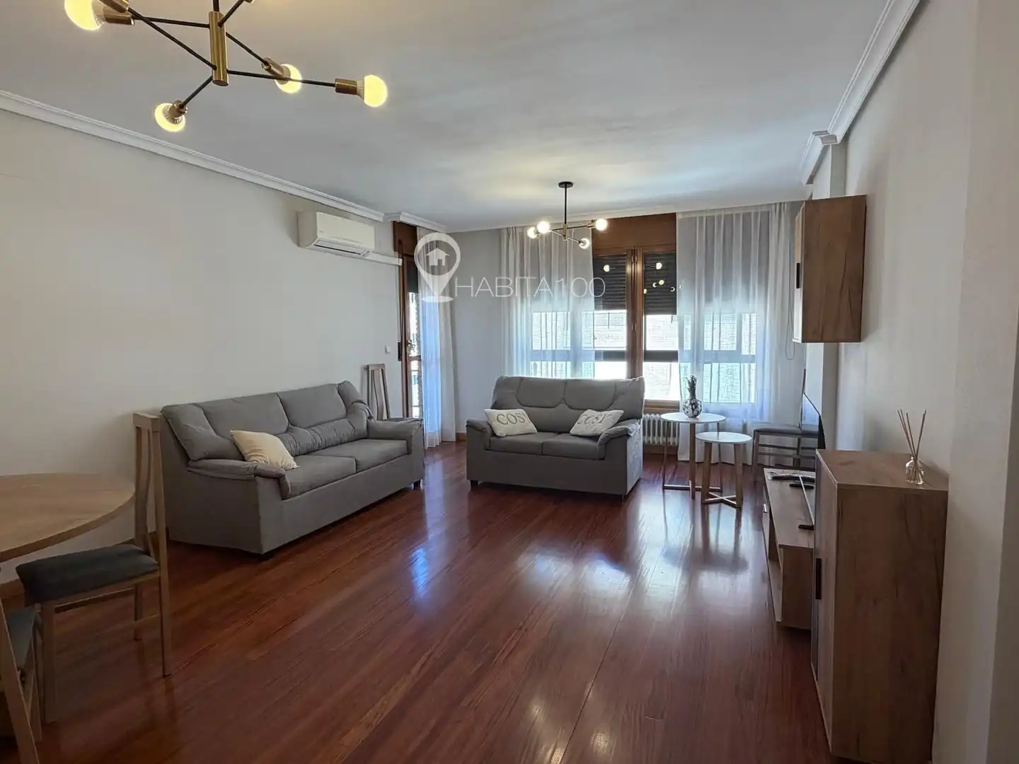 Sala de estar de Piso para compartir en Cuenca con Calefacción, Terraza y Amueblado