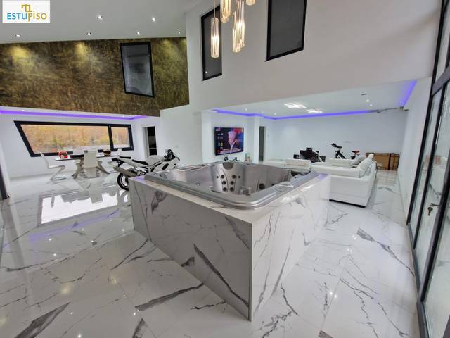 Casa-chalet en Venta en Calle PAULEJAS en Erriberagoitia / Ribera Alta