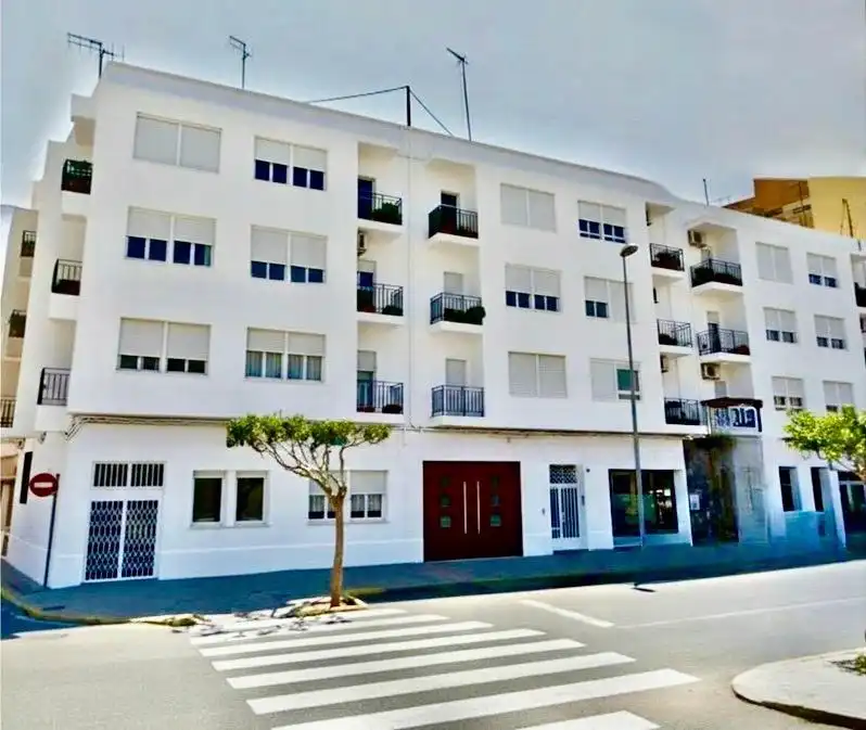 Vista exterior de Planta baja en venta en Nules con Aire acondicionado, Terraza y Balcón