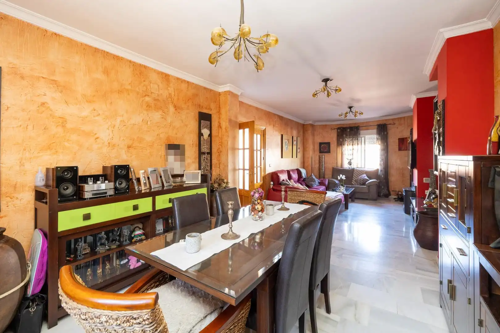 Comedor de Casa o chalet en venta en Cúllar Vega con Aire acondicionado, Calefacción y Jardín privado