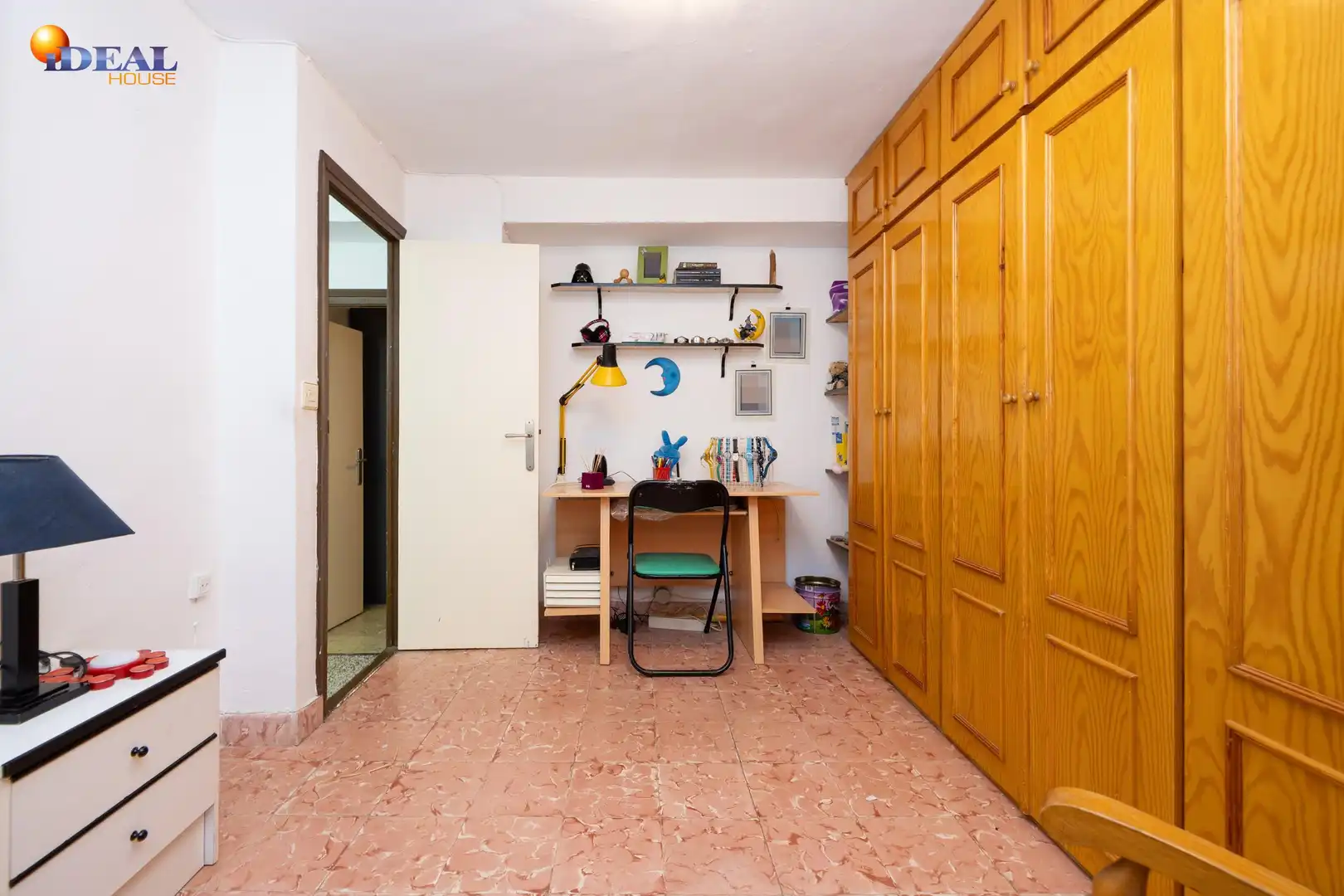 Einfamilien-Reihenhaus zum Verkauf in Calle de Nazar, Loja