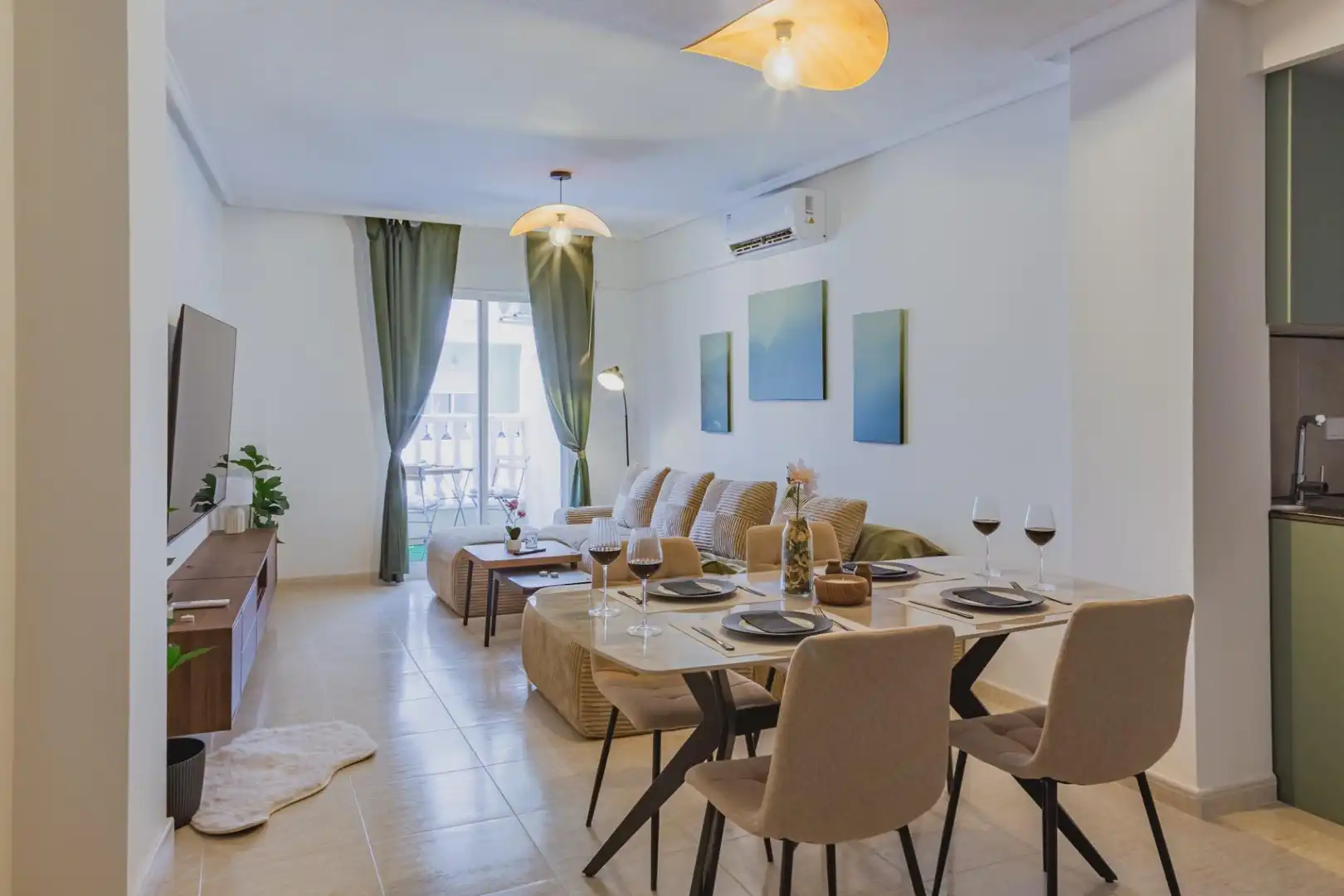 Apartment with terrace for sale in Calle C. Almudena 60, imagen 4
