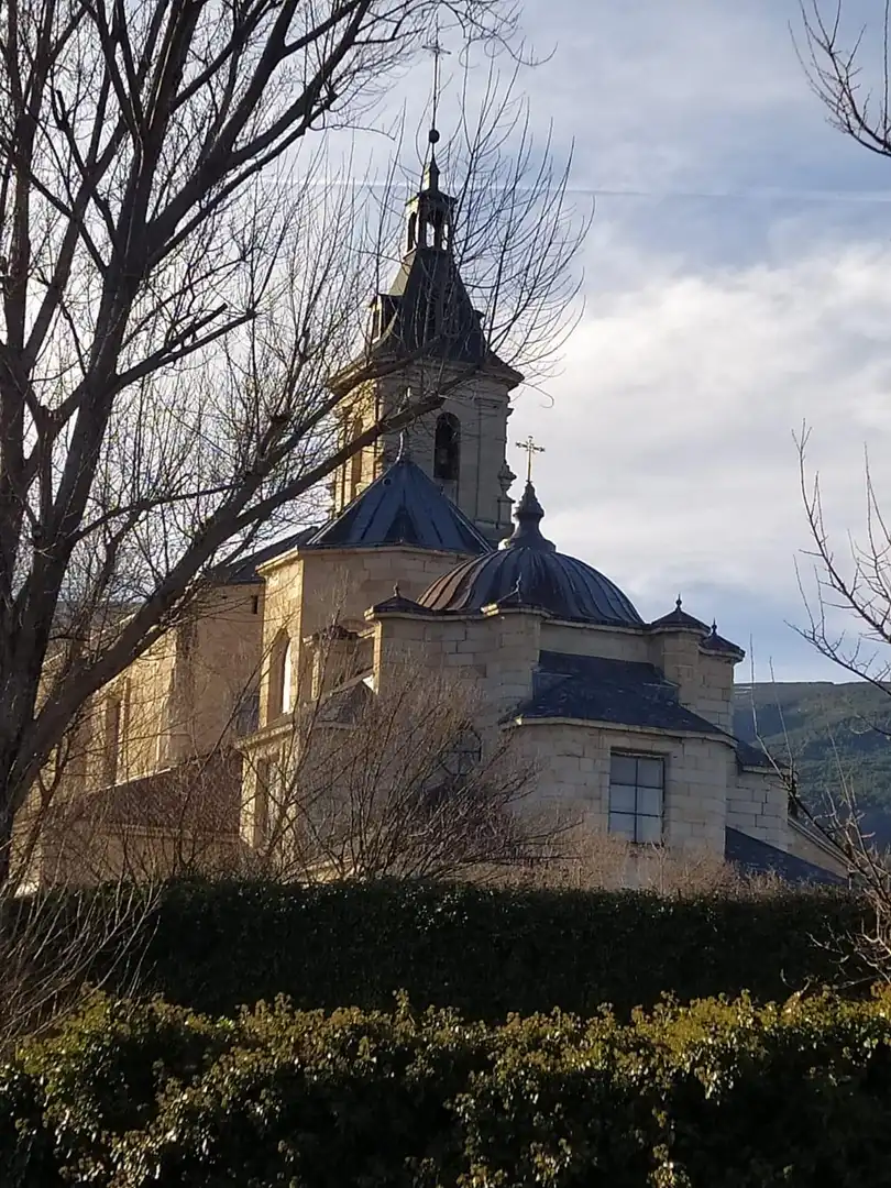 Vista exterior de Edifici en venda en Rascafría