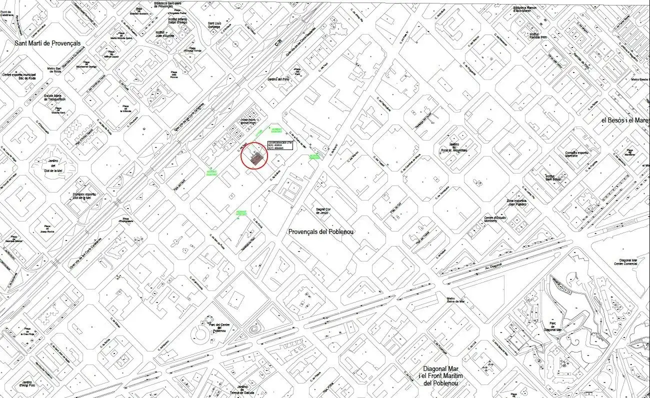 Vista exterior de Edificio en venta en Barcelona