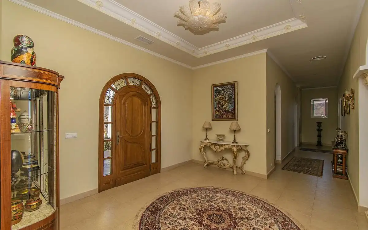 House with pool for sale in Estepona Pueblo, imagen 3