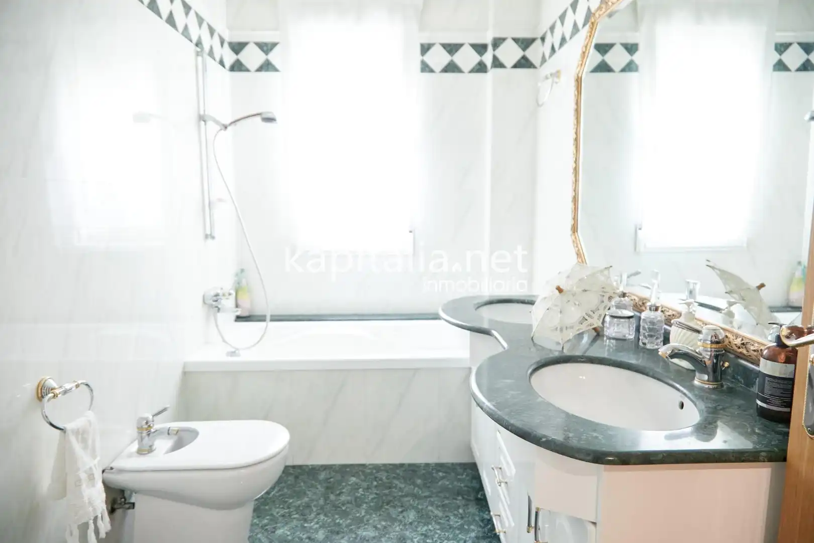 Baño de Casa adosada en venta en Albaida con Aire acondicionado, Terraza y Trastero