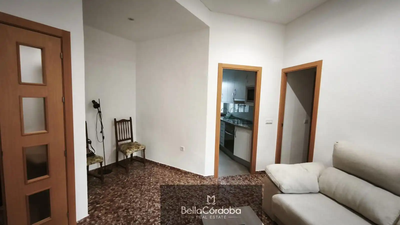 Wohnung zum Verkauf in Córdoba mit Klimaanlage, Heizung und Abstellraum