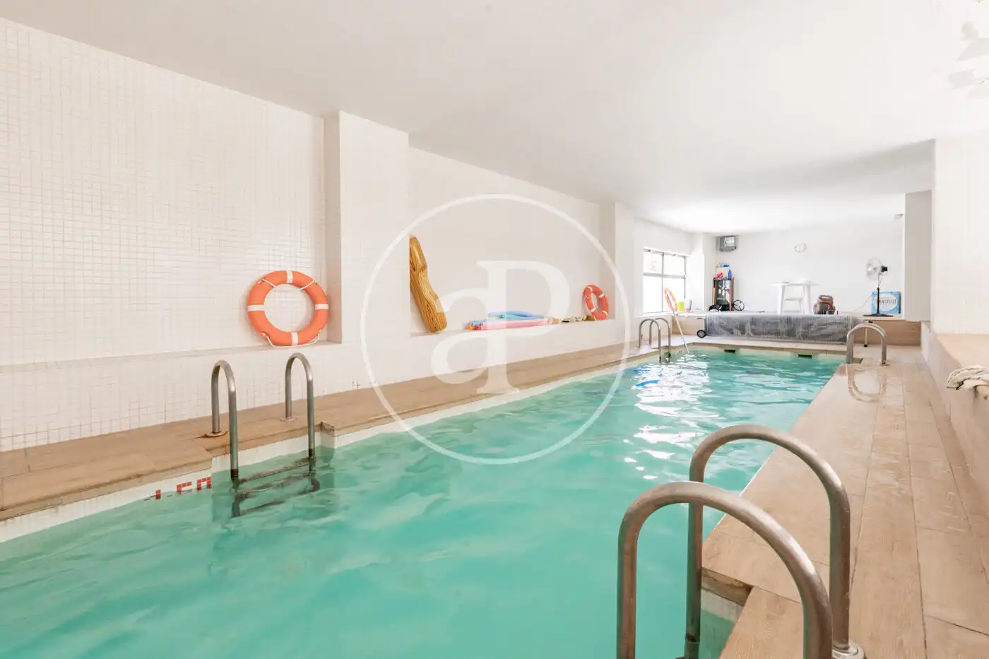 Piscina de Pis en venda en Madrid amb Aire condicionat, Calefacció i Traster
