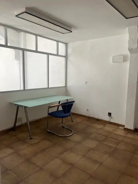 Nave industrial de alquiler en Camargo
